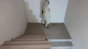 Faryal - Girlfriend Ki Khala Ko Choda-Late Night Gifting Date On Stairs