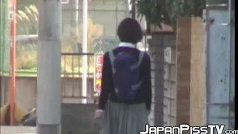 Hold It In porn video – Amateur Japanese Babe Peeing Outdoors On Secret Cam Footage