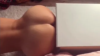 Big-Assed MILF Masturbates With Dildo For Intense Orgasm On Webcam
