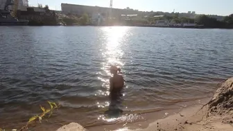 Blonde Babe MissMotivated's Naked River Bath