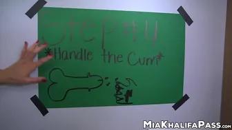 Gorgeous Arab Pornstar Mia Khalifa Sucks Dick With Friend