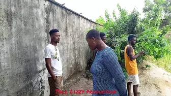 Tall_lizzy23 - Outdoor Threesome With My Neighbors On A Rainy Day