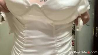 Brunette Bride Masturbates In Her Wedding Dress