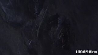 HORROR PORN: Female Spider