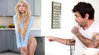 Blonde Teen Stepsis Pranks Hung Stepbro