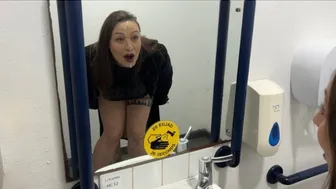 Cheating Boss Takes Surprise Facial In Pub Toilets