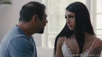 Sexy TS Khloe Kay Rides Her Stepdad Draven Navarro After A Bad Date