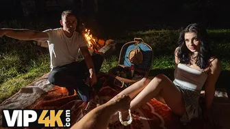 Hunt 4K - Sexy Skinny Brunette Doesn’T Care About Her BF And Is Giving A Sloppy Blowjob To A Stranger