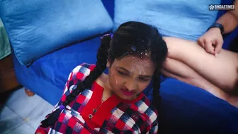 Desi Maidservant Bai Ko Sare Dosto Ne Saath Gud Faar Ke Choda Aur Ek Saath Maal Muh Me Giraya ( Full Movie )