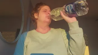 Clips 4 Sale - Morning Throat Training with 2 Liters of Water – Deep Gulping, Swallow Sounds, Intense Hydration