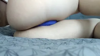 Big Ass Teen Fingers Herself On Webcam
