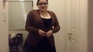 Chubby Chip Strips Down for Webcam