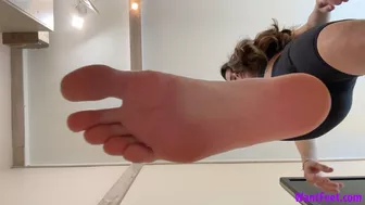 Clips 4 Sale - Daphne Barefoot Stomping - HD MP4