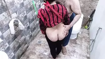 Desi Maid Caught In Bathroom While She Is Taking Shower