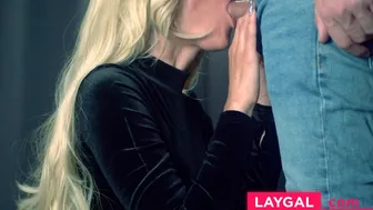Blonde MILF Loves Facial After Blowjob