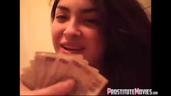 Colombian Street Hooker takes cash for sex