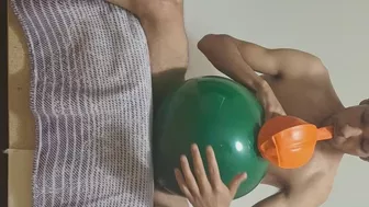 Clips 4 Sale - Time for green and orange balloons