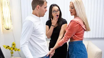 Fucking in threesome with Asian shrink