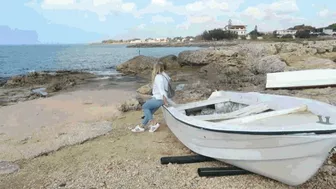 Clips 4 Sale - A Lost Sneakers by the Sea WMV (1920x1080) FHD