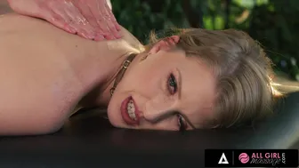 All Girl Massage - ALL GIRL MASSAGE - Erotic Massage Turns Naughty Between Two Hot Babes FRENCH SUBTITLES