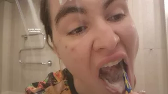 Clips 4 Sale - TEETH BRUSHING, TONGUE BRUSHING WHILE IGNORING LOSER - YOU!