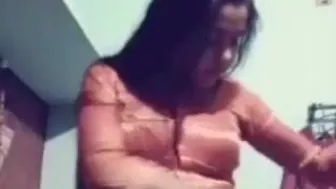 Gouthami reddy manthena removing saree blouse & showing hot sexy black bra in bedroom