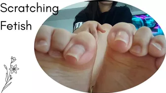 Clips 4 Sale - My feet deserve this incredible scratching