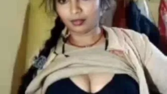 Gouthami reddy manthena removing black sexy bra & showing hot milky boobs video viral