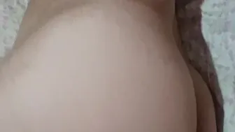 Indian curvy Aunty showing her big round ass