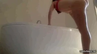 pounding dildo on the edge of the bath (Yasmine 22yo)