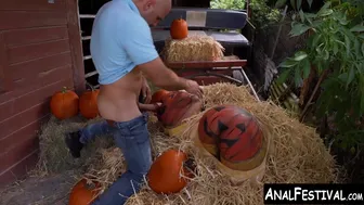 Monster booty Latinas share Jmacs huge cock on a ranch