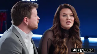 WIFEY Gorgeous Curvy Hotwife Lacy Gets Blindfolded For The Ultimate Gangbang Surprise