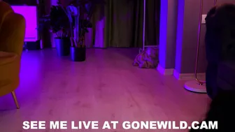 Sexy Latina Toy Play Webcam