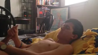 Big-Cocked Amateur Wankster Unleashes Huge Load
