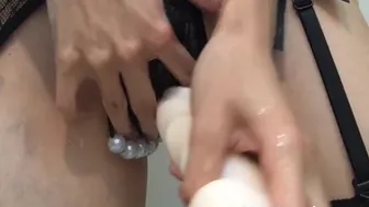 Oiled skinny teen fists her juicy ass on webcam solo.