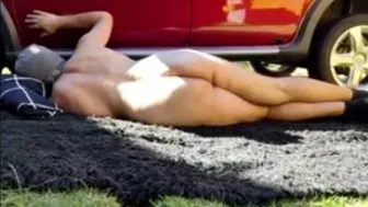 A big butt in the sun