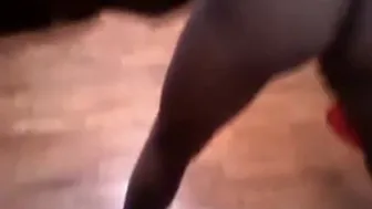 Ghetto Ebony Spreads Her Ass on Webcam