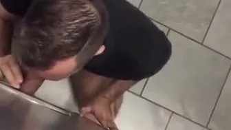 Glory Hole Hunk Blowjob
