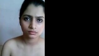Pakistani Girl Strips for Her Boyfriend