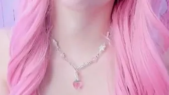 This Babe Teasing Her Viewers Playing Her Boobs