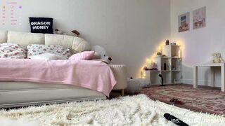 Curly Beauty Strips & Teases