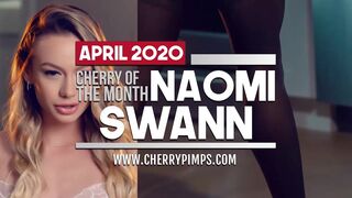 Gorgeous glamorous chick Naomi Swann stimulates her hungry crack