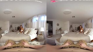 Jessy Dubai's intense VR masturbation