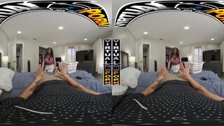 Stepmom Naomi Foxxx Cleans My Sock AND My Cock #VR