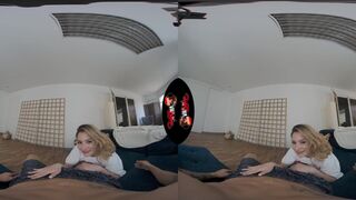 Sexy Blonde Latina Kenia Queen VR Experience