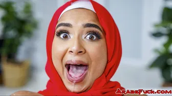 Finally I fucked my hijab babe girlfriend!