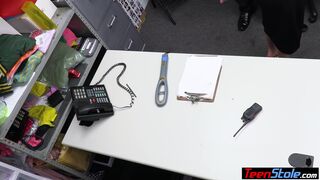 Teen thief got an agreement on cops cock