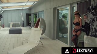 21 SEXTURY - Beautiful Blonde Shalina Devine Gets Hot DP In Naughty Threesome
