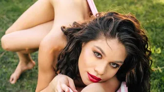 Big natural tits latina Natalie Del Real