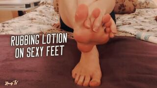 Clips 4 Sale - Rubbing Lotion on Sexy Feet and Toes - Foot Fetish by HannyTV